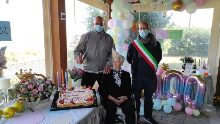 Ravenna, gli splendidi 100 anni di nonna Fulvia Ravenna, gli splendidi 100 anni di nonna Fulvia