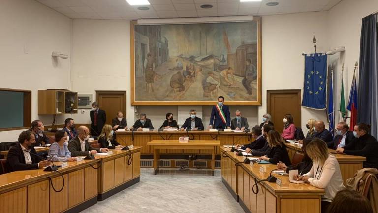 Cesenatico: è partito il Gozzoli bis in consiglio comunale Cesenatico: è partito il Gozzoli bis in consiglio comunale