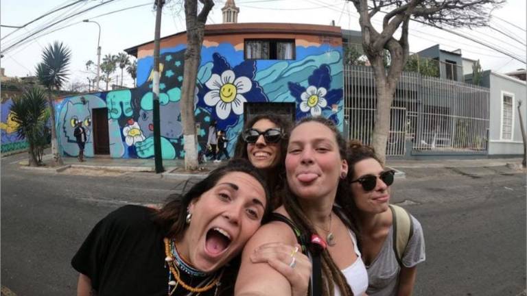 Cesenatico, bloccata dalla protesta in Perù con le amiche di Cotignola e Lugo: ora sono in ostello Cesenatico, bloccata dalla protesta in Perù con le amiche di Cotignola e Lugo: ora sono in ostello