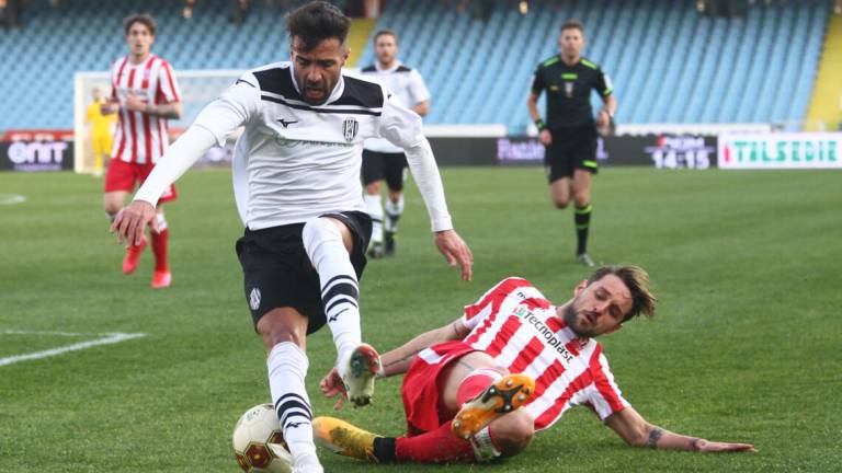 Calcio C, Cesena rinnovo triennale con Mizuno fino al 2024 Calcio C, Cesena rinnovo triennale con Mizuno fino al 2024