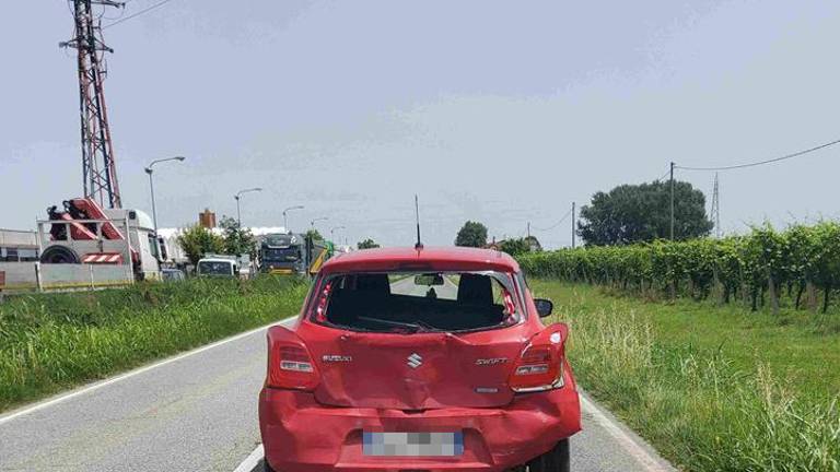 Faenza, ubriaco fradicio tampona due auto ferme: tasso alcolemico 5 volte oltre il consentito Faenza, ubriaco fradicio tampona due auto ferme: tasso alcolemico 5 volte oltre il consentito
