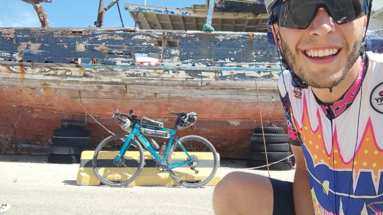 Torno a casa tour , anteprima film del riccionese Cristian D'Emilio Torno a casa tour , anteprima film del riccionese Cristian D'Emilio