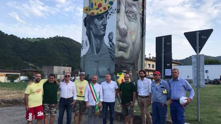Santa Sofia, nuovo murales all'ingresso del paese Santa Sofia, nuovo murales all'ingresso del paese