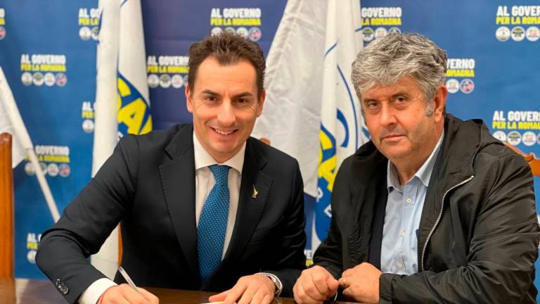 Carne sintetica, Morrone (Lega) va all’attacco Carne sintetica, Morrone (Lega) va all’attacco