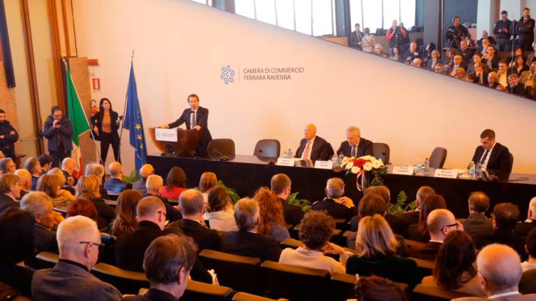 Ravenna, Tajani sui dazi di Trump: “Andremo a Washington a tutelare le nostre imprese” - Gallery Ravenna, Tajani sui dazi di Trump: “Andremo a Washington a tutelare le nostre imprese” - Gallery