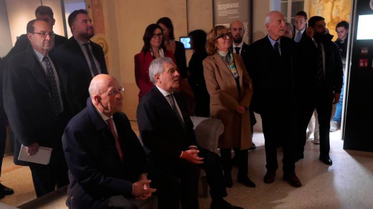 Il ministro Tajani a Ravenna ai Musei Byron: “Una visita che mi ha arricchito” - VIDEO GALLERY Il ministro Tajani a Ravenna ai Musei Byron: “Una visita che mi ha arricchito” - VIDEO GALLERY