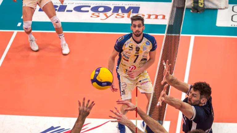 Mattia Orioli a muro con Stefano Mengozzi in garatre con Prata foto fiorentini Mattia Orioli a muro con Stefano Mengozzi in garatre con Prata foto fiorentini
