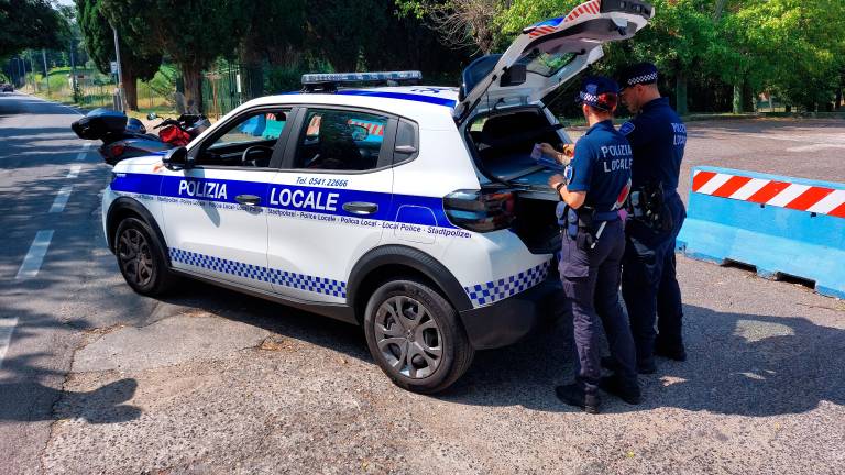 Rimini, 10 patenti ritirate dalla Polizia Locale nel fine settimana Rimini, 10 patenti ritirate dalla Polizia Locale nel fine settimana