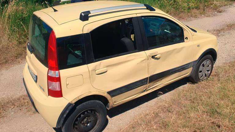 Rimini. Scontro sulla Via Emilia: scooterista trasportato in elicottero Rimini. Scontro sulla Via Emilia: scooterista trasportato in elicottero