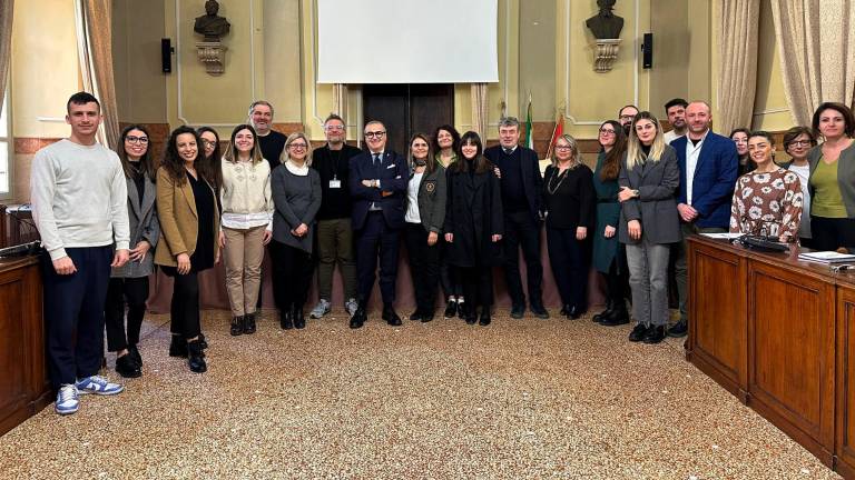 Imola. Tavolo Comune-agenzie per il lavoro Imola. Tavolo Comune-agenzie per il lavoro