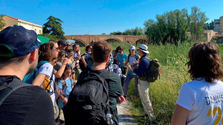 Da Cesena a Linaro attraversando le terre alluvionate lungo la “Via dei flussi” Da Cesena a Linaro attraversando le terre alluvionate lungo la “Via dei flussi”