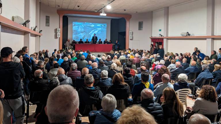 Un’assemblea post-alluvione al teatro di San Rocco Un’assemblea post-alluvione al teatro di San Rocco