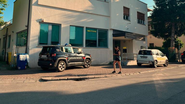 L’ufficio postale di via Trieste 4 a Meldola preso di mira da un rapinatore nel tardo pomeriggio di ieri foto fabio blaco L’ufficio postale di via Trieste 4 a Meldola preso di mira da un rapinatore nel tardo pomeriggio di ieri foto fabio blaco