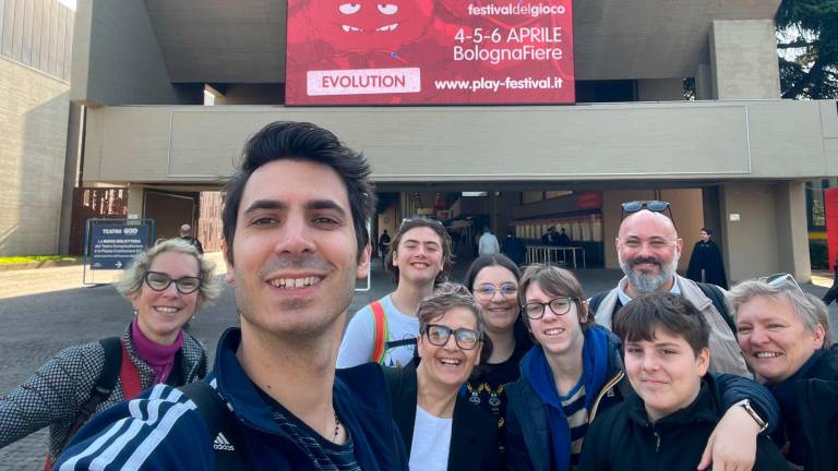 I ragazzi e i due insegnanti accompagnatori durante le finali nazionali della Coppa Kangourou I ragazzi e i due insegnanti accompagnatori durante le finali nazionali della Coppa Kangourou
