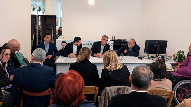 Cesena siamo noi presenta la lista: «Giangrandi sindaco del fango» Cesena siamo noi presenta la lista: «Giangrandi sindaco del fango»