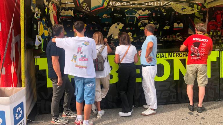 MotoGp, a Misano si accende lo spettacolo VIDEO GALLERY MotoGp, a Misano si accende lo spettacolo VIDEO GALLERY