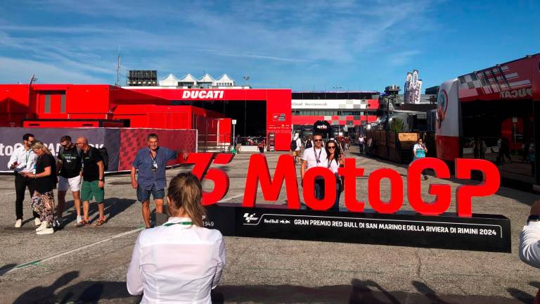 MotoGp, a Misano anche le guide turistiche per i visitatori in giro per il paddock VIDEO MotoGp, a Misano anche le guide turistiche per i visitatori in giro per il paddock VIDEO
