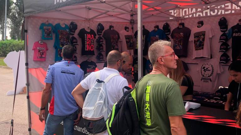 MotoGp, a Misano si accende lo spettacolo VIDEO GALLERY MotoGp, a Misano si accende lo spettacolo VIDEO GALLERY