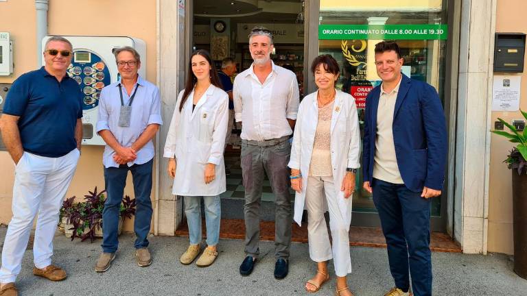“Grazie di essere un presidio della salute”: la farmacia di Santarcangelo diventa “Bottega storica” “Grazie di essere un presidio della salute”: la farmacia di Santarcangelo diventa “Bottega storica”