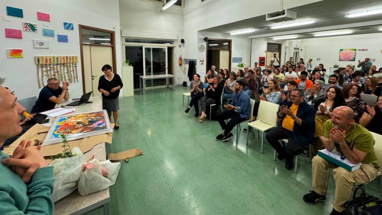 Forlì, Domus Coop cambia guida dopo 42 anni: Angela Sansavini lascia a Massimo Fabbri GALLERY Forlì, Domus Coop cambia guida dopo 42 anni: Angela Sansavini lascia a Massimo Fabbri GALLERY