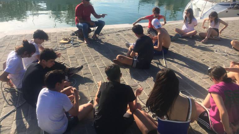 Rimini. La gita scolastica si fa anche in barca a vela Rimini. La gita scolastica si fa anche in barca a vela