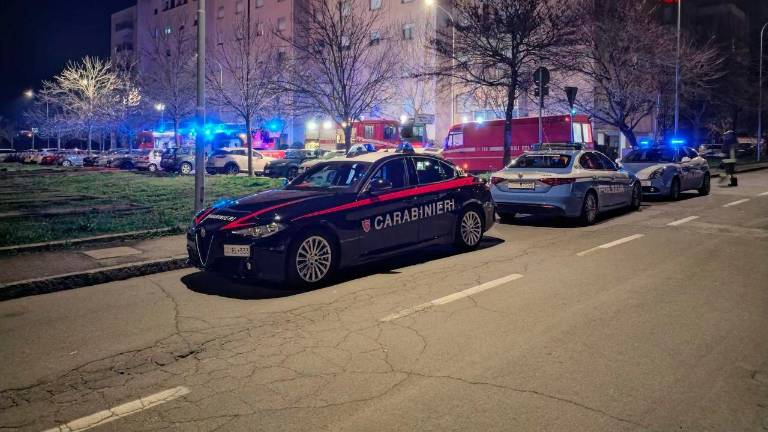 Imola, incendio nella notte in un appartamento in via Beccaria 4 persone intossicate e 10 sfollati Imola, incendio nella notte in un appartamento in via Beccaria 4 persone intossicate e 10 sfollati