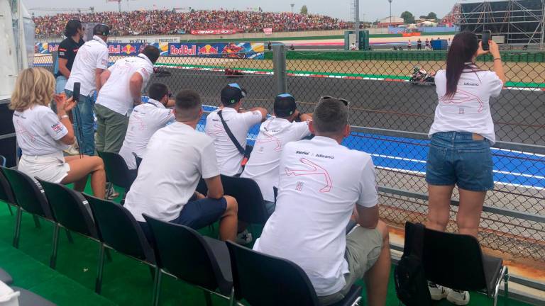 MotoGp, a Misano si accende lo spettacolo VIDEO GALLERY MotoGp, a Misano si accende lo spettacolo VIDEO GALLERY