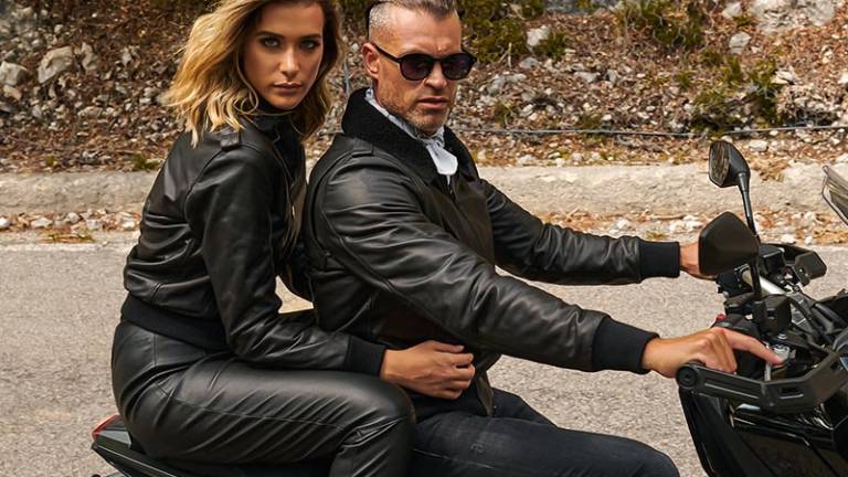 Il piacere unico di capispalla in pelle artigianali, D’Arienzo: l’eleganza italiana Il piacere unico di capispalla in pelle artigianali, D’Arienzo: l’eleganza italiana