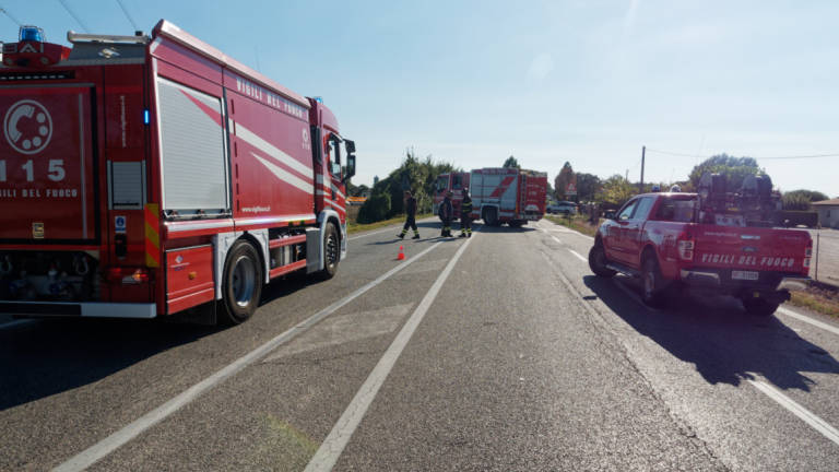 Ravenna, fuga di gas per la rottura di un tubo, a rischio evacuazione l'area tra Fornace e San Michele Ravenna, fuga di gas per la rottura di un tubo, a rischio evacuazione l'area tra Fornace e San Michele