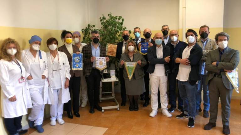 Forlì, da Rotary e Distretto 2072 un ecografo portatile ai medici Usca Forlì, da Rotary e Distretto 2072 un ecografo portatile ai medici Usca