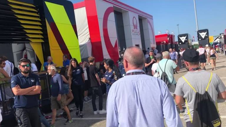 MotoGp a Misano, subito una bella cornice di pubblico VIDEO MotoGp a Misano, subito una bella cornice di pubblico VIDEO