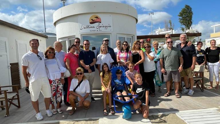 Cattolica, ecco la sedia Job per una spiaggia davvero per tutti Cattolica, ecco la sedia Job per una spiaggia davvero per tutti