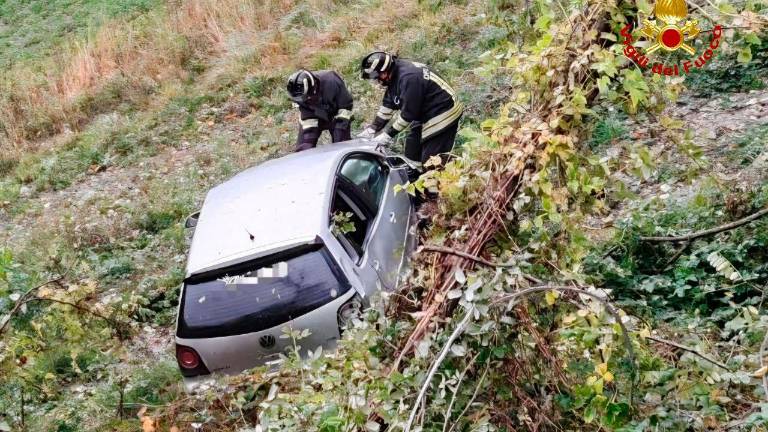Verghereto, incidente: esce di strada con l’auto, una donna finisce in ospedale Verghereto, incidente: esce di strada con l’auto, una donna finisce in ospedale