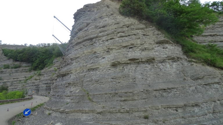 Strada dei Mandrioli chiusa dal 13 al 29 settembre per lavori nei due sensi di marcia Strada dei Mandrioli chiusa dal 13 al 29 settembre per lavori nei due sensi di marcia