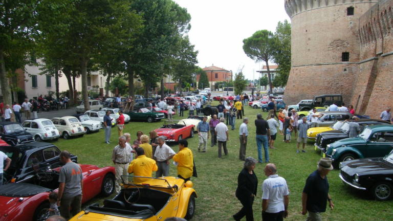 Bagnara, meeting di auto e moto d'epoca Bagnara, meeting di auto e moto d'epoca