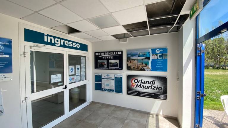 Cesenatico: principio di incendio, evacuata la piscina Cesenatico: principio di incendio, evacuata la piscina