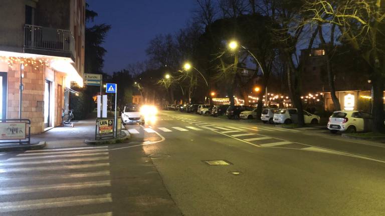 Cesena, investita sulle strisce, 23enne in Rianimazione: pirata scappa poi si costituisce Cesena, investita sulle strisce, 23enne in Rianimazione: pirata scappa poi si costituisce