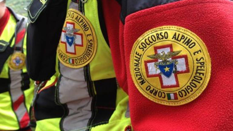 Finisce in un dirupo sui colli tra Brisighella e Zattaglia Finisce in un dirupo sui colli tra Brisighella e Zattaglia