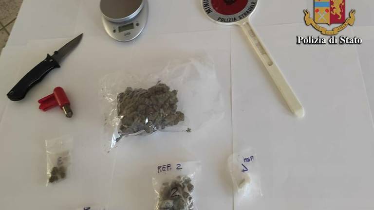Cesena, arnesi da scasso e marijuana: 21enne denunciato Cesena, arnesi da scasso e marijuana: 21enne denunciato