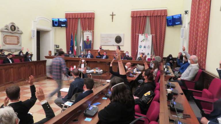Faenza, consiglio, Bosi presidente Faenza, consiglio, Bosi presidente
