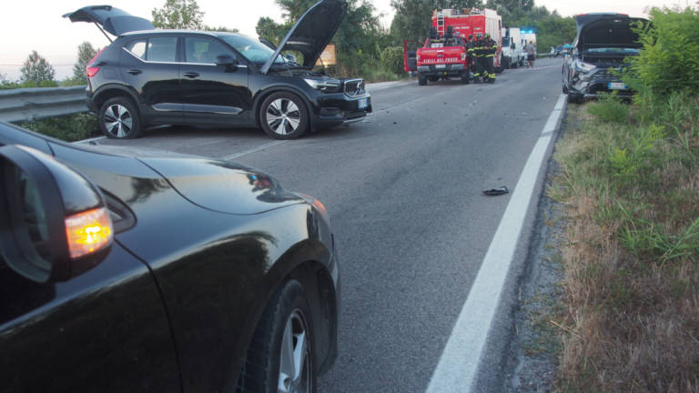Ravenna, incidente: Ravegnana bloccata per oltre un'ora Ravenna, incidente: Ravegnana bloccata per oltre un'ora