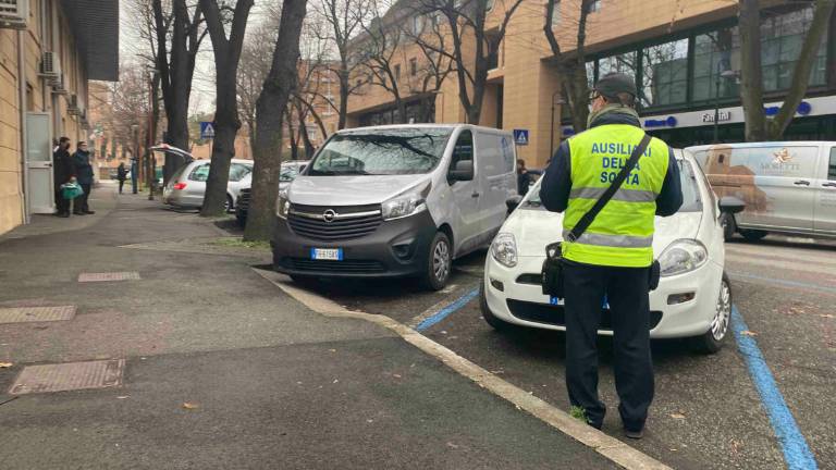 Cesena, ausiliari della sosta: controlli etesi alle ztl e a tutte le frazioni Cesena, ausiliari della sosta: controlli etesi alle ztl e a tutte le frazioni