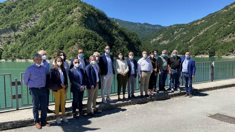 Forlì, la vice presidente della Regione in visita alla diga di Ridracoli Forlì, la vice presidente della Regione in visita alla diga di Ridracoli
