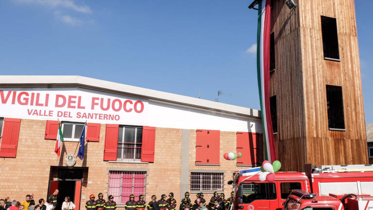 Inaugurati automezzi e castello di manovra dei pompieri a Fontanelice Inaugurati automezzi e castello di manovra dei pompieri a Fontanelice