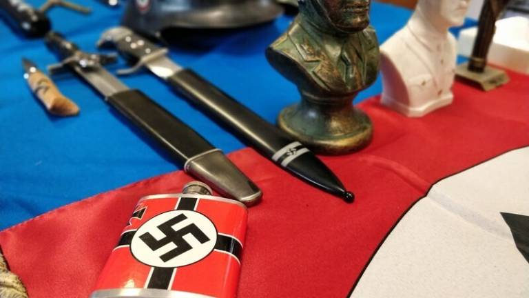 Forlì, inchiesta sull'estremismo di destra: perquisizioni della Digos Forlì, inchiesta sull'estremismo di destra: perquisizioni della Digos