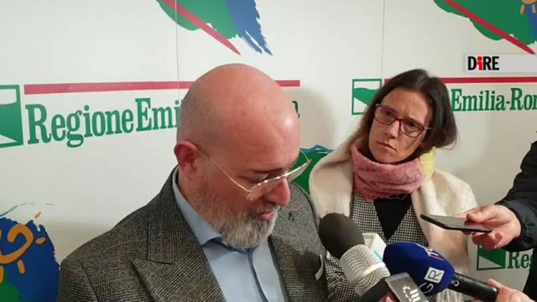 Allarme stagionali, Bonaccini: Così non aprono gli alberghi e l'agricoltura soffre VIDEO Allarme stagionali, Bonaccini: Così non aprono gli alberghi e l'agricoltura soffre VIDEO