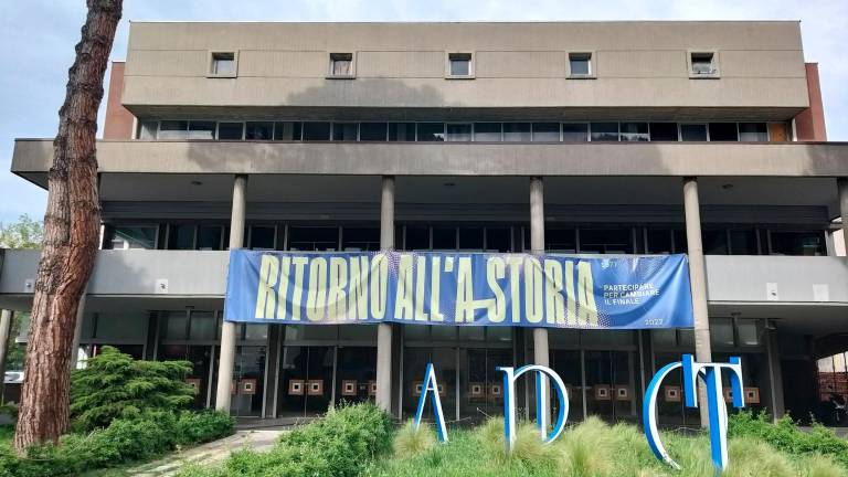 Rimini, ex Cinema Astoria, dal 22 aprile via al primo stralciodi lavori Rimini, ex Cinema Astoria, dal 22 aprile via al primo stralciodi lavori