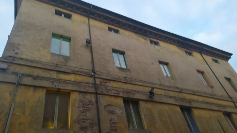 Faenza, teatro Masini da restaurare Faenza, teatro Masini da restaurare