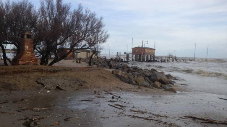 A Ravenna bagni vietati per l'estate in spiaggia vicino a fiumi e canali A Ravenna bagni vietati per l'estate in spiaggia vicino a fiumi e canali