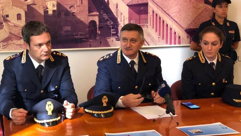 Cesena, arrestato terrorista italo-tunisino vicino all'Isis: Ossessionato dalla jihad, faceva l'elettricista VIDEO Cesena, arrestato terrorista italo-tunisino vicino all'Isis: Ossessionato dalla jihad, faceva l'elettricista VIDEO